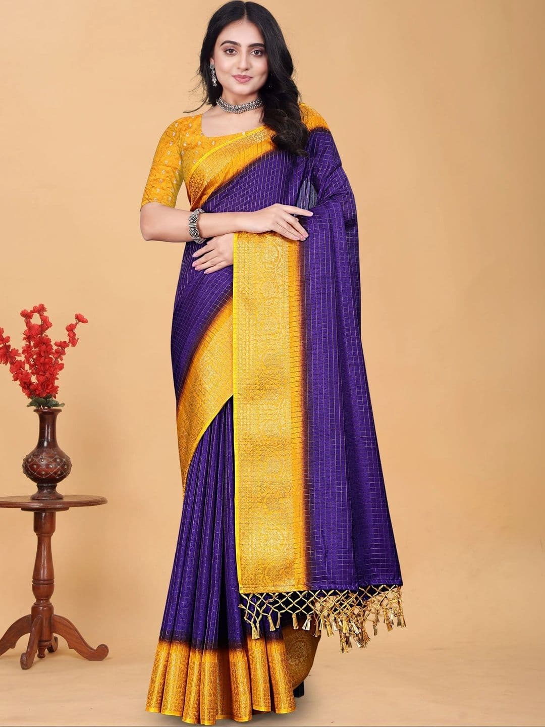 SSHAGUN LIFESTYLE Woven Design Zari Silk Blend Saree - view 1