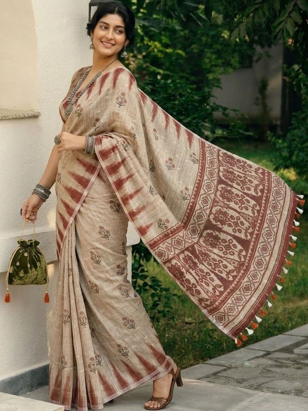 Anouk Floral Pure Linen Handloom Block Print Saree - view 1