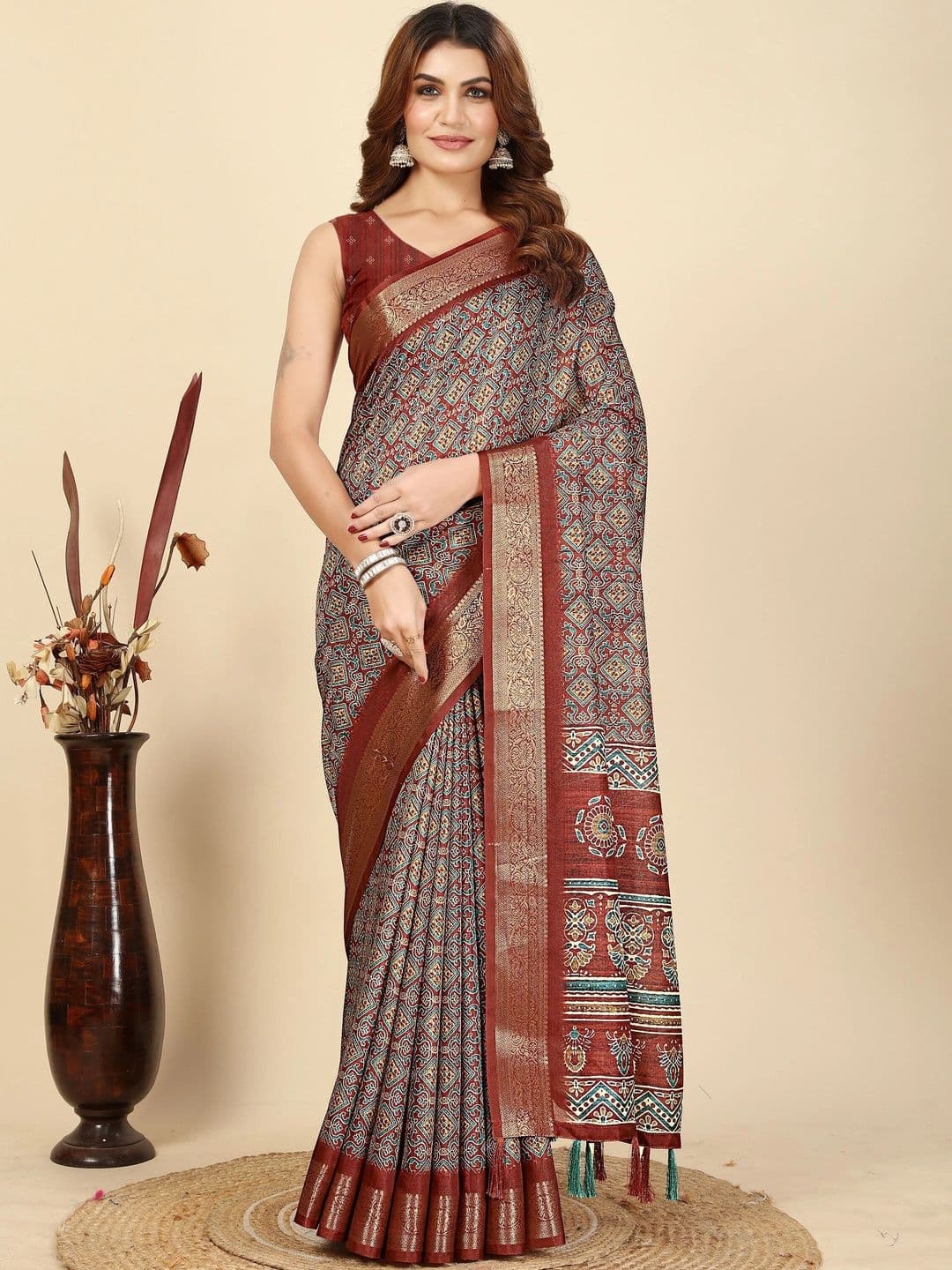 SSHAGUN LIFESTYLE Batik Silk Cotton Bhagalpuri Saree - view 1