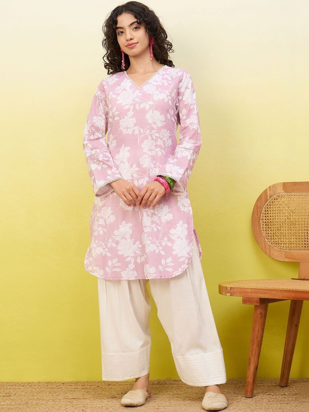Anouk Women Floral Printed Floral Kurta - view 1