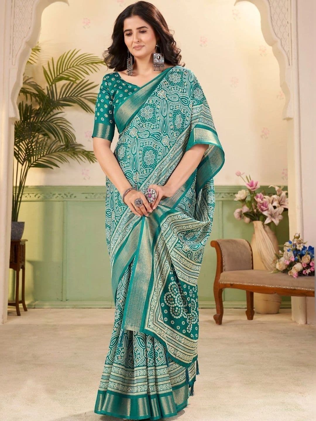 J 6 DESIGNER Bandhani Zari Art Silk Bandhani Saree - view 1