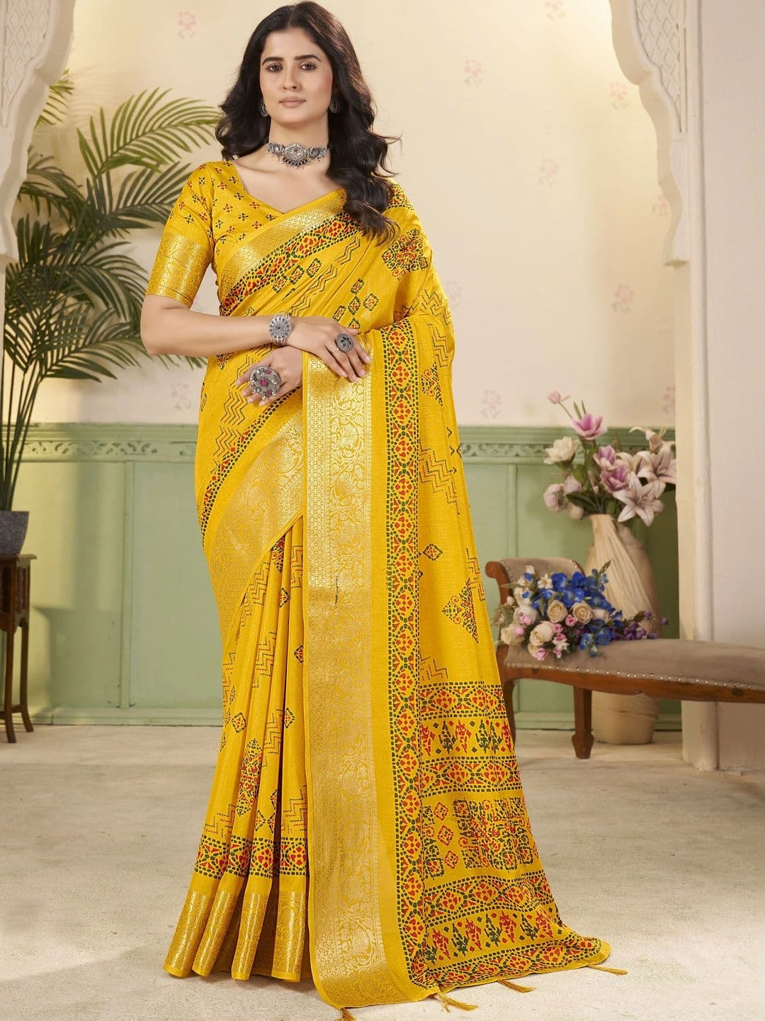SSHAGUN LIFESTYLE Bandhani Zari Silk Cotton Heavy Work Saree - view 1