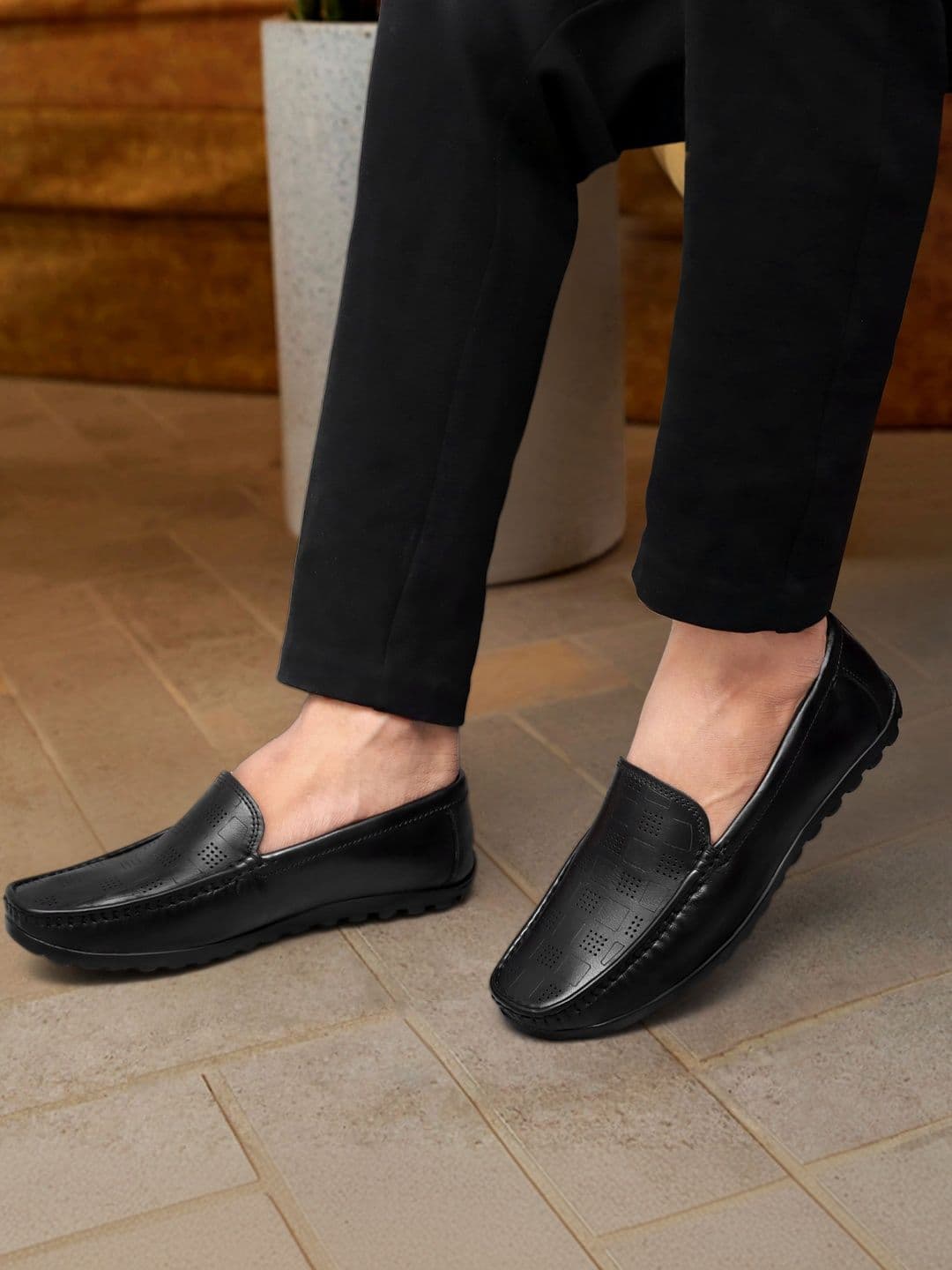 Anouk Men Leather Formal Loafers - view 1