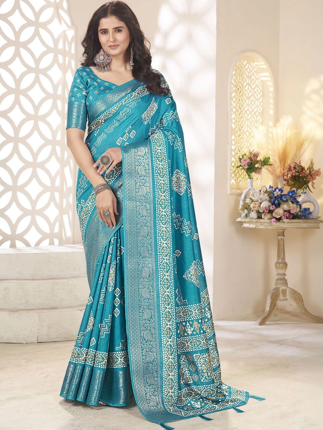 SSHAGUN LIFESTYLE Bandhani Zari Silk Cotton Heavy Work Saree - view 1