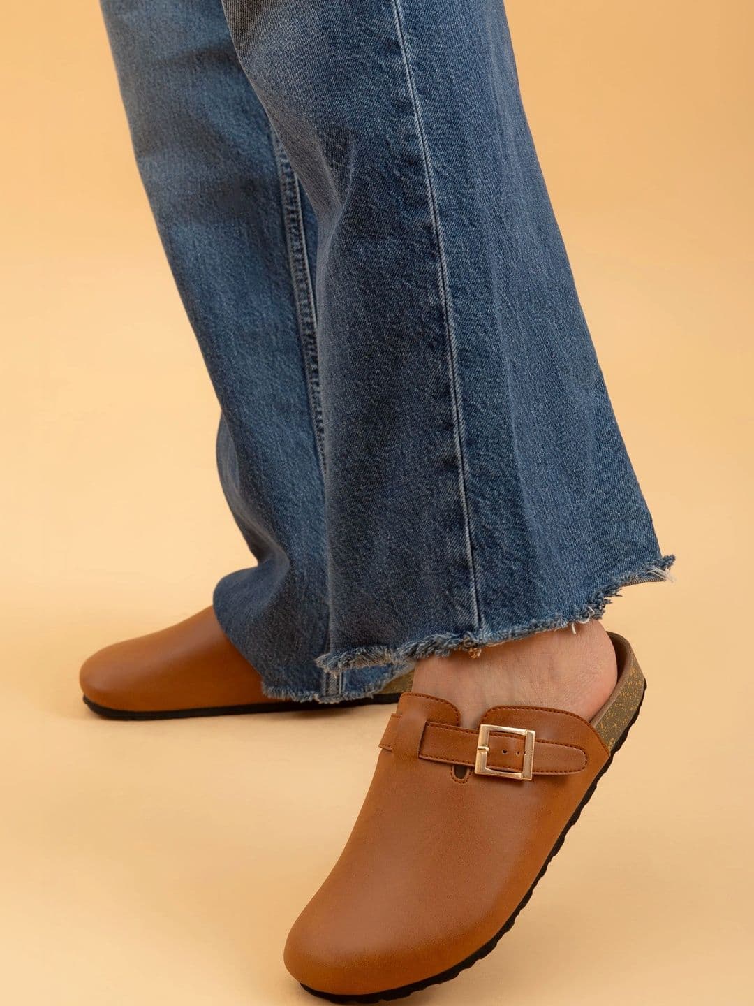 Big Fox Men Comfort Sandals - view 1