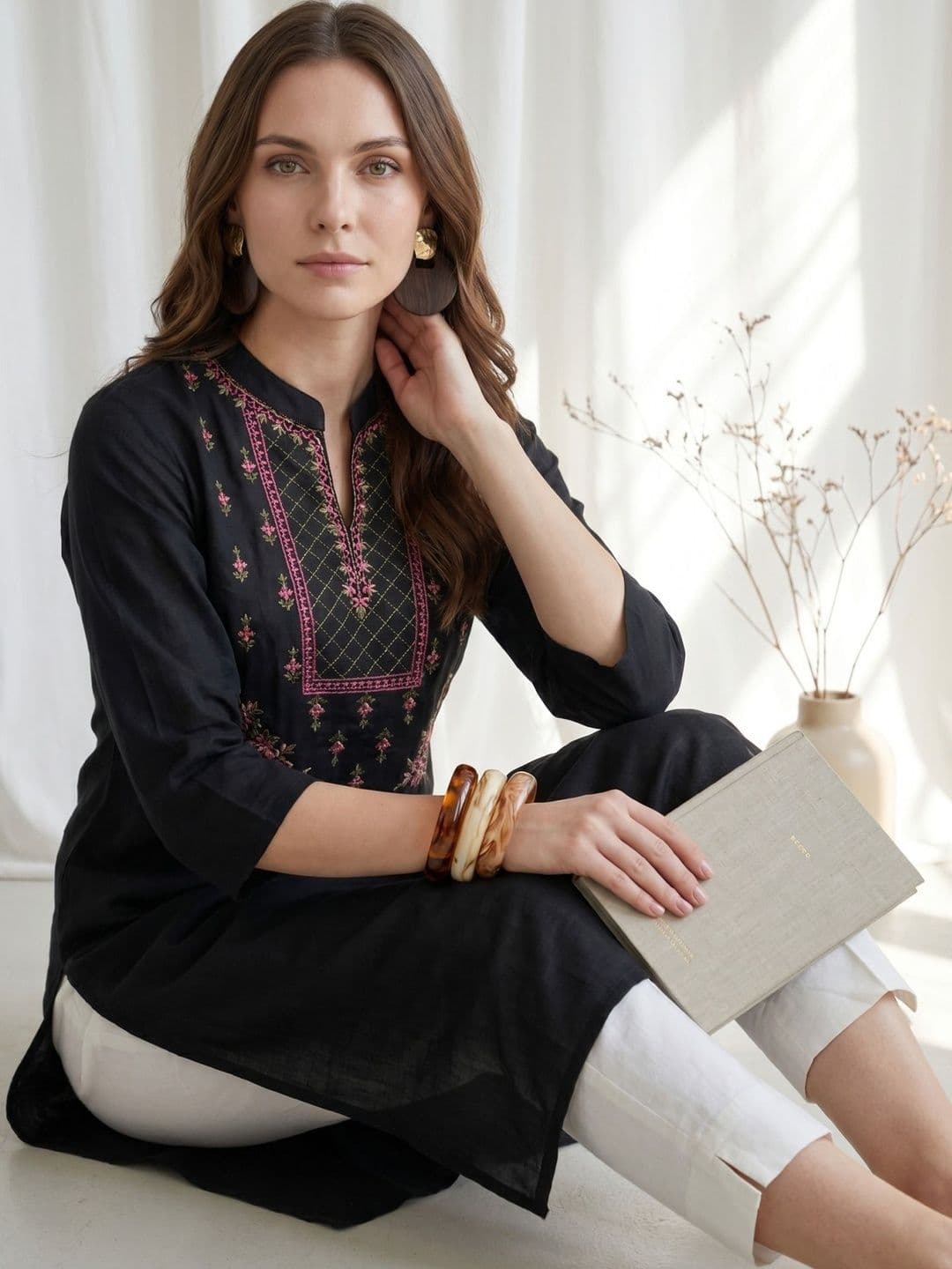 Anouk Women Embroidered Thread Work Kurta - view 1