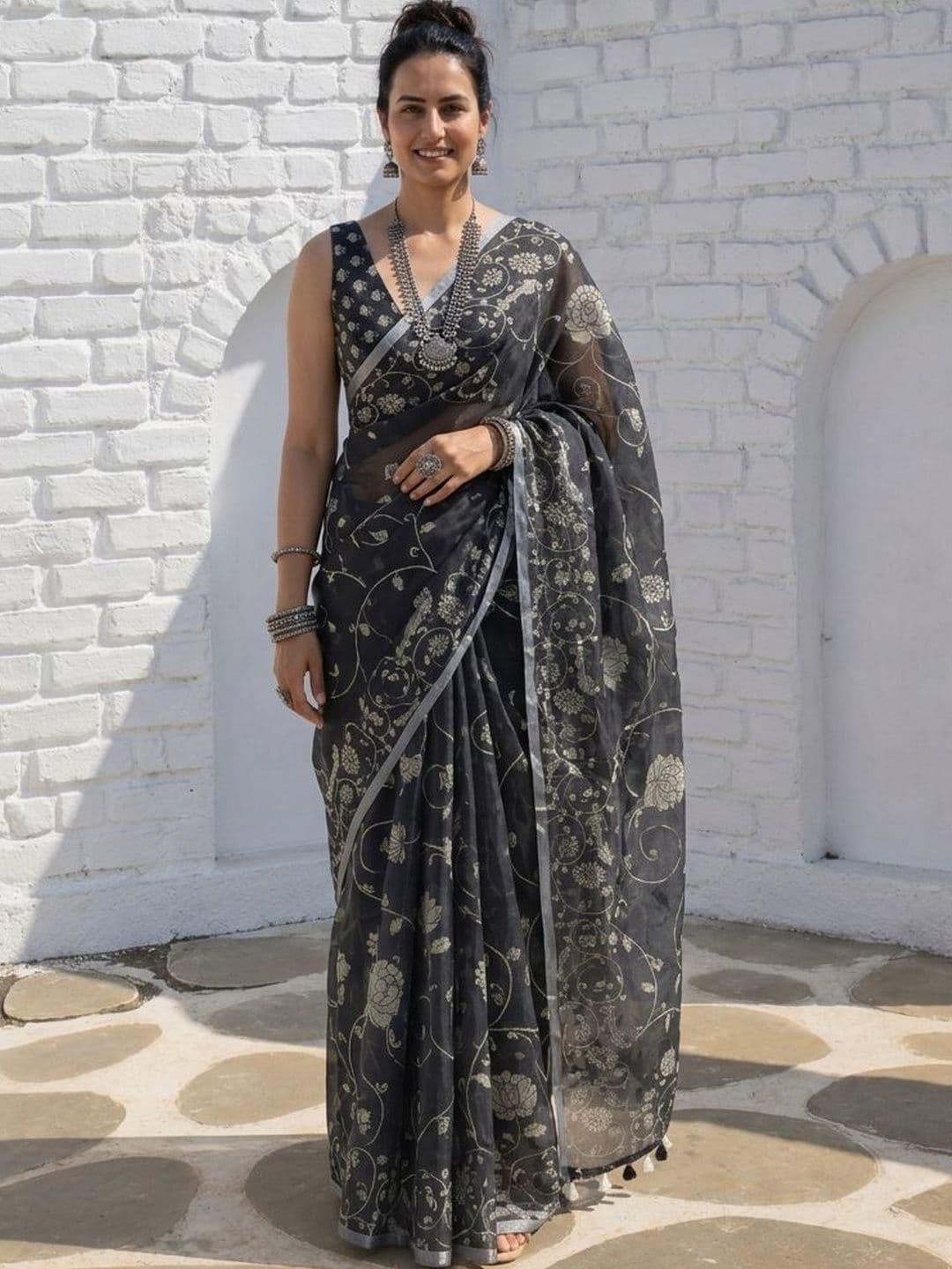 Anouk Floral Pure Linen Designer Block Print Saree - view 1