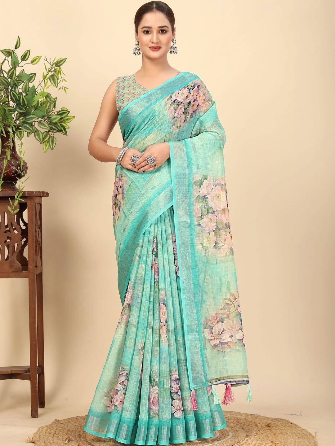 SSHAGUN LIFESTYLE Floral Pure Linen Saree - view 1