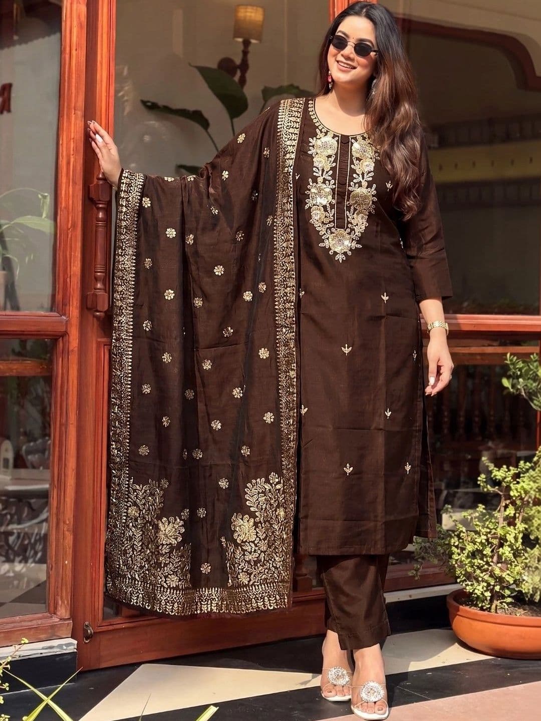ANKHIR ERA Women Ethnic Motifs Embroidered Regular Kurta with Trousers & With Dupatta - view 1