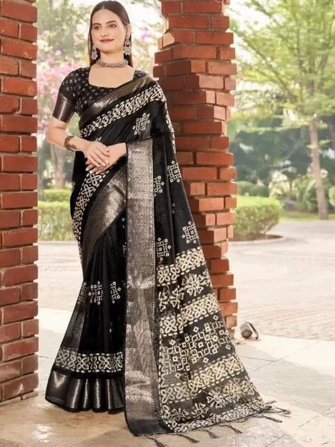 HOUSE OF VARNATANTU Batik Zari Silk Cotton Heavy Work Saree - view 1