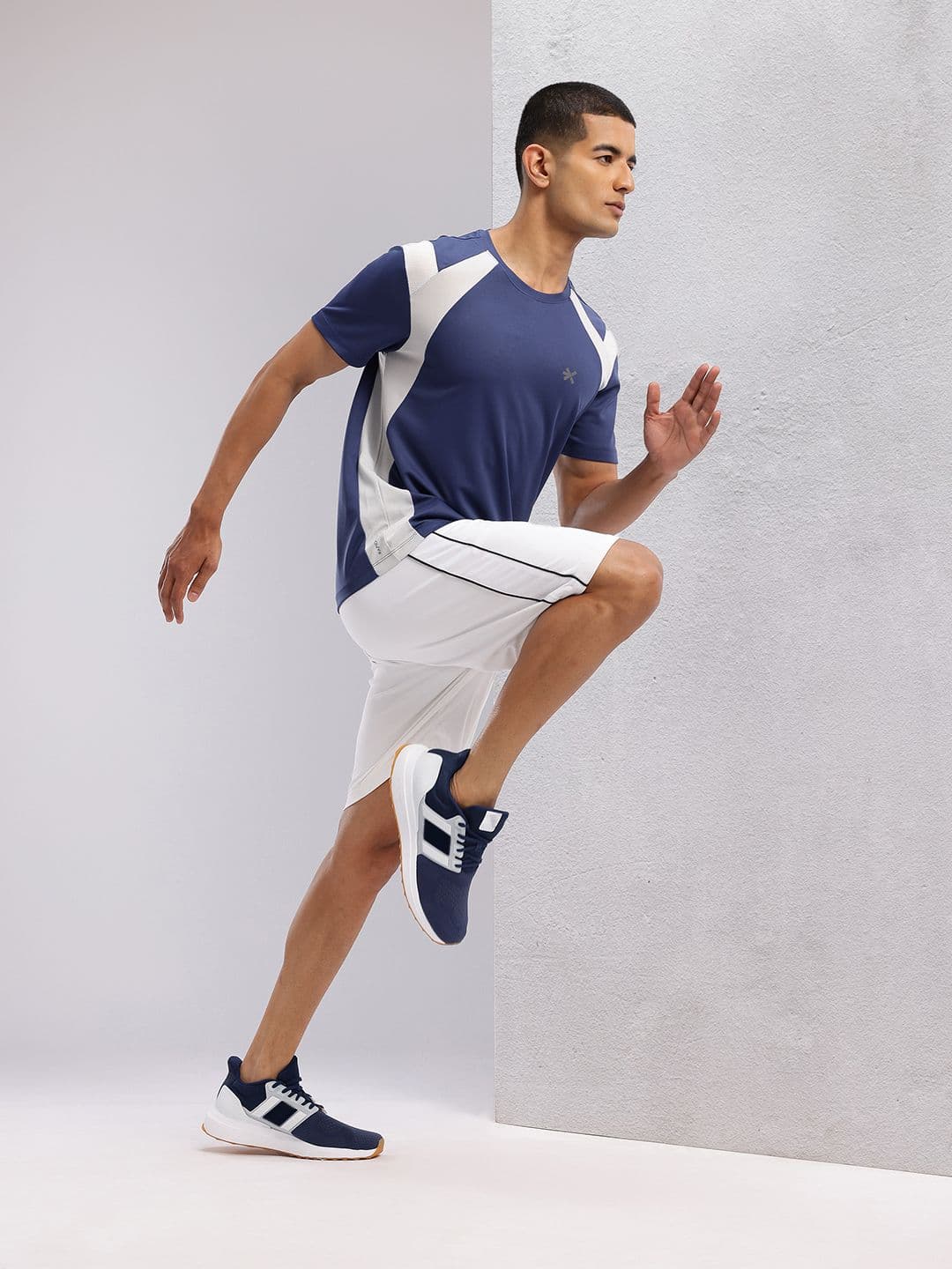 HRX by Hrithik Roshan Colourblocked Rapid-Dry Running T-shirt - view 1