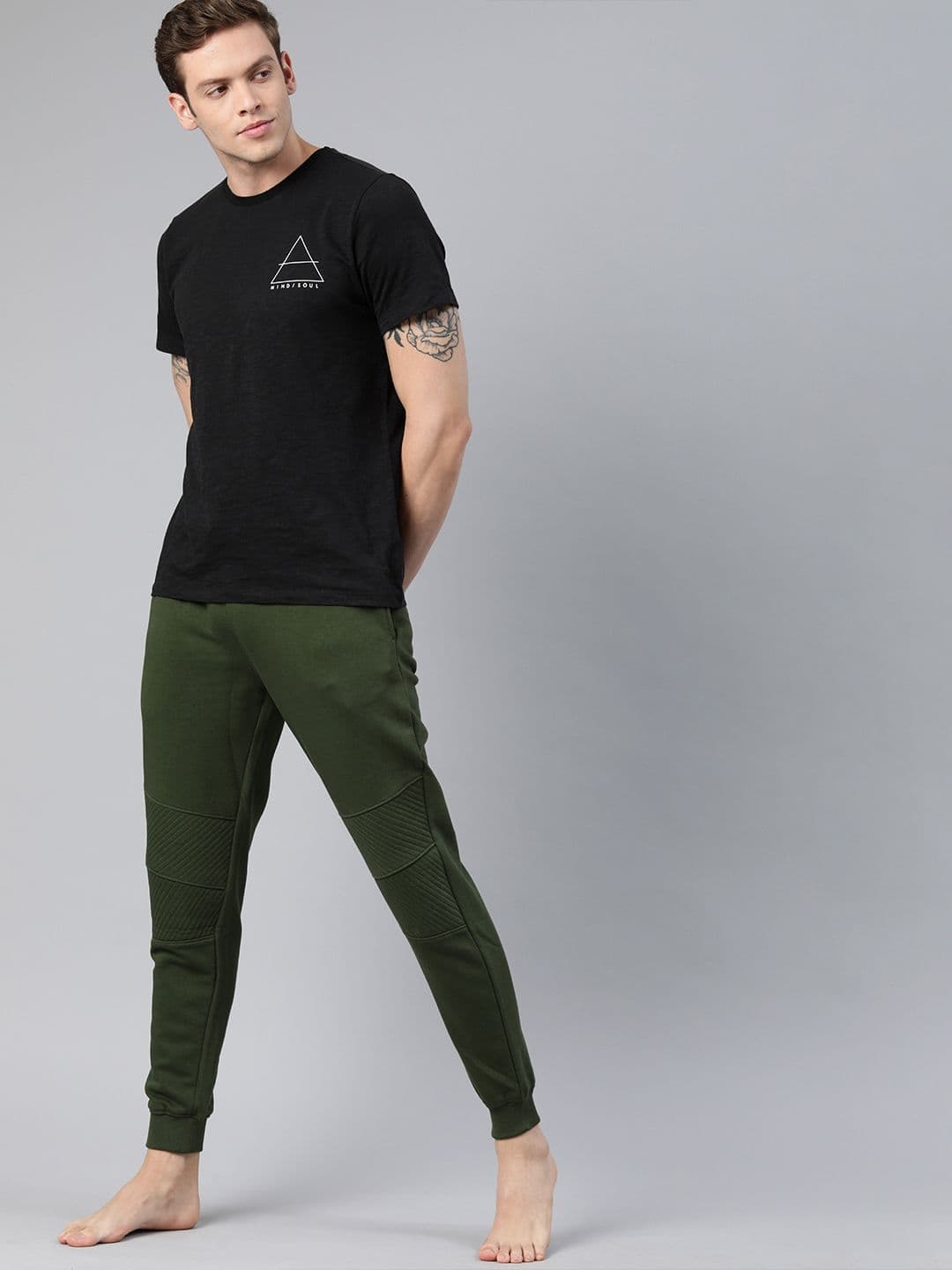 HRX by Hrithik Roshan Men Black Solid Bio-Wash Yoga Tshirt - view 1