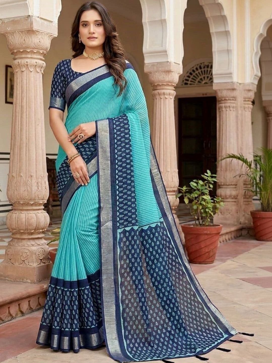 HOUSE OF VARNATANTU Striped Saree - view 1