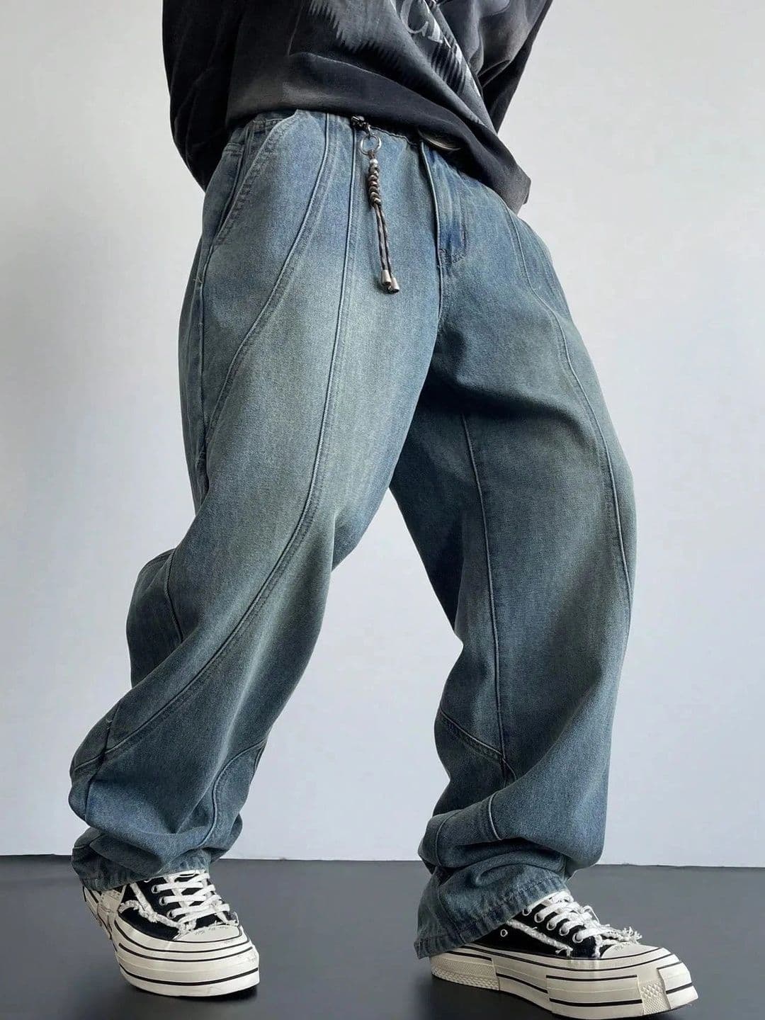 Off Duty India Men Straight Fit Mid-Rise Jeans - view 1