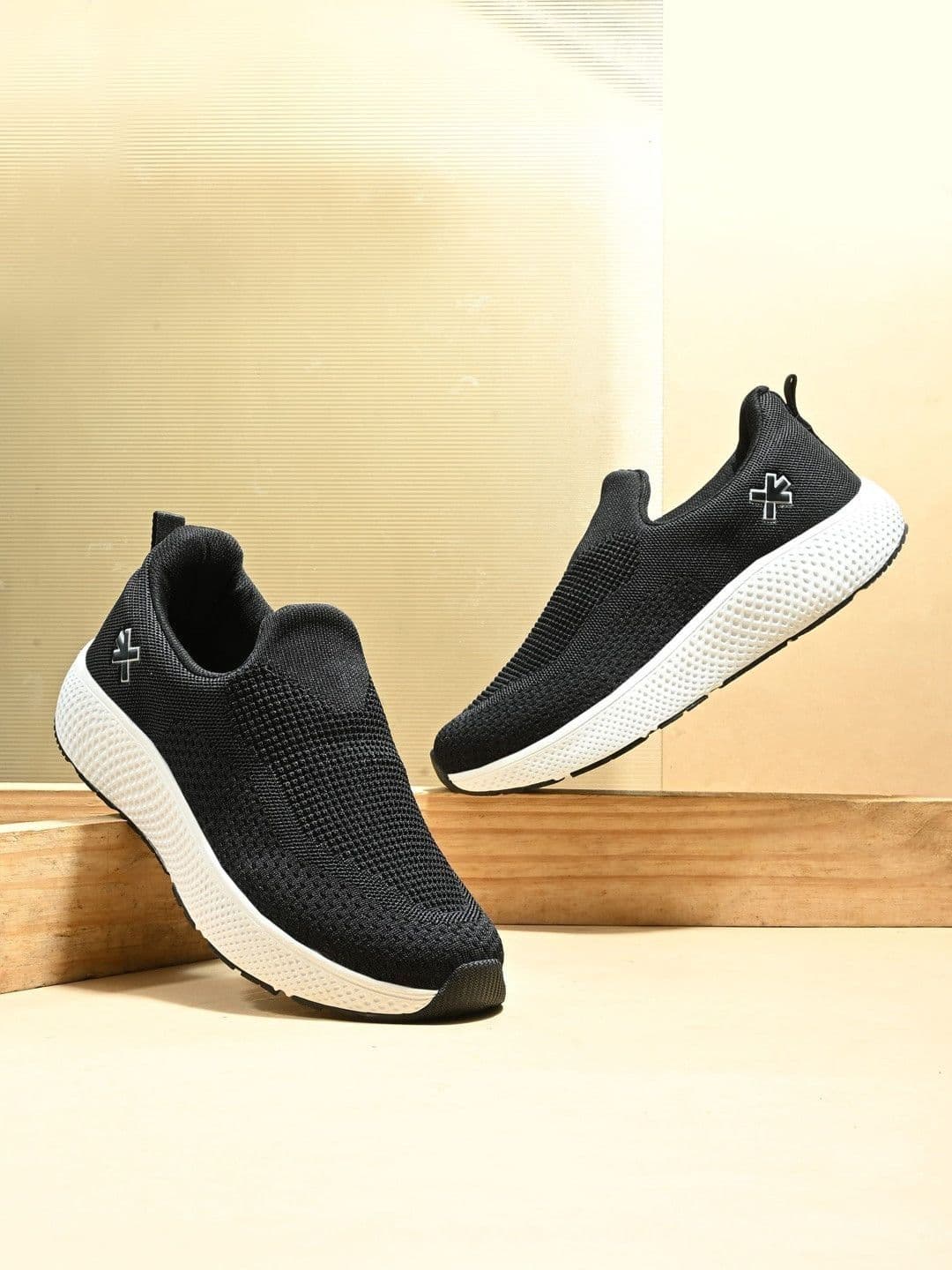 HRX by Hrithik Roshan Men Running Non-Marking Shoes - view 1