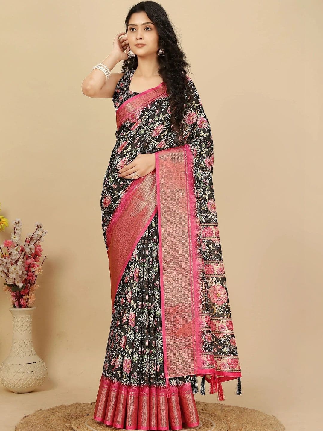 HOUSE OF VARNATANTU Floral Zari Silk Cotton Saree - view 1