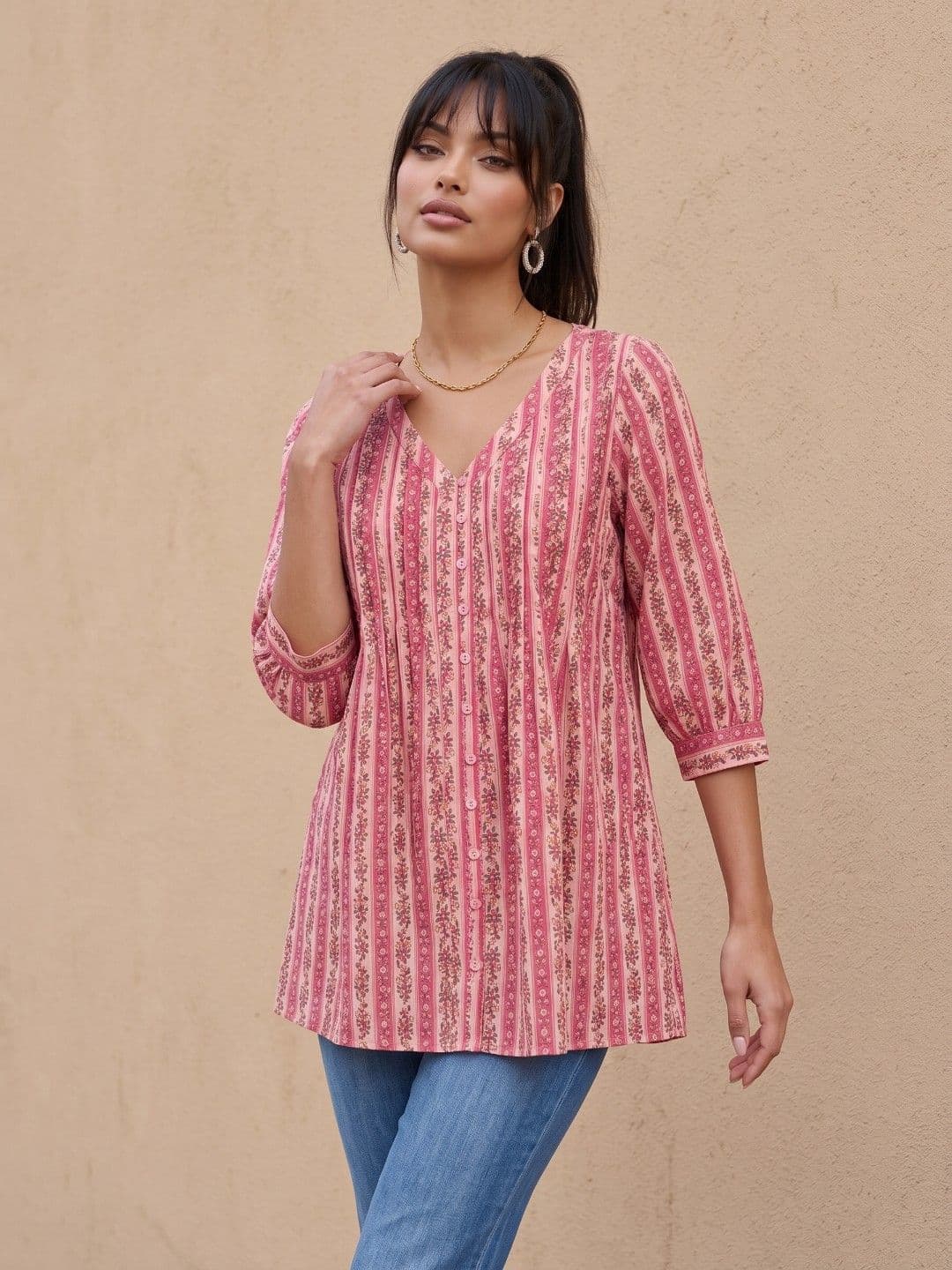 fusion by glitchez Floral Printed Puff Sleeves V-Neck Pure Cotton Kurti - view 1