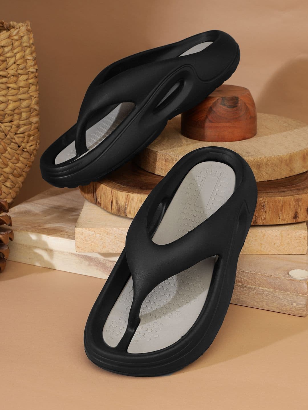 HRX by Hrithik Roshan Men Thong Flip-Flops - view 1