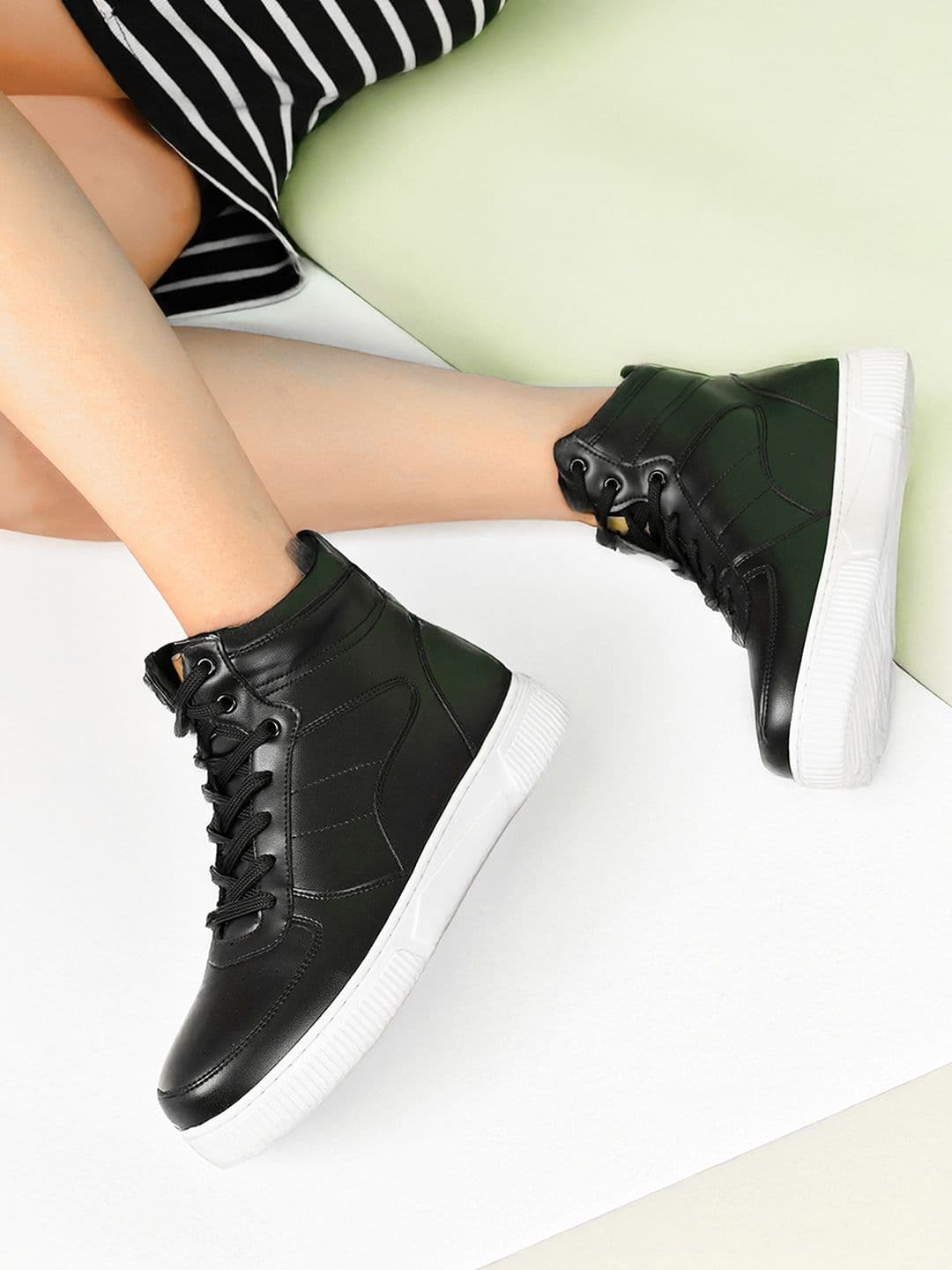 HRX by Hrithik Roshan Women Black & White Perforated Mid-Top Lightweight Sneakers - view 1