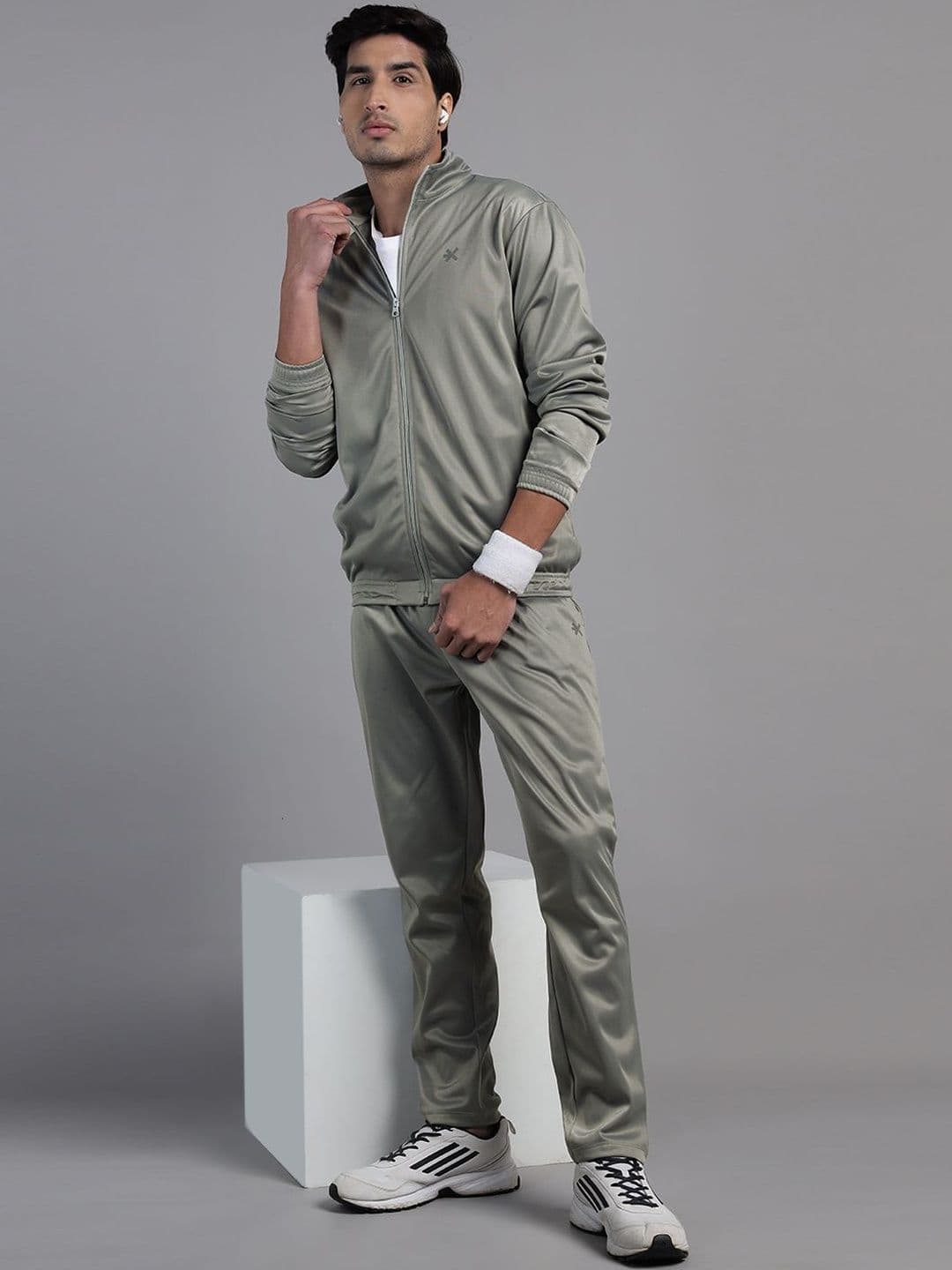 HRX by Hrithik Roshan Mock Collar Mid-Rise Tracksuits - view 1