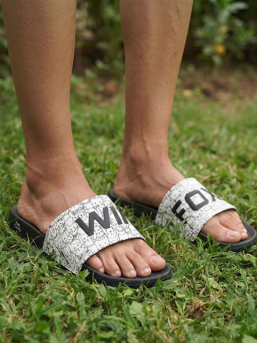 WINFOX Men Printed Sliders - view 1