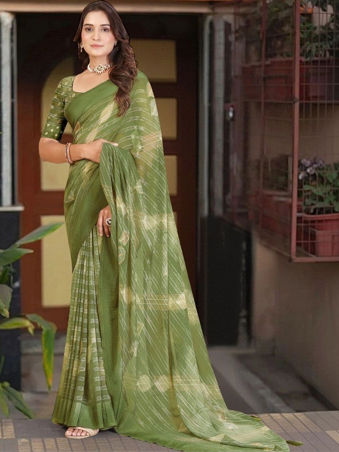 SSHAGUN LIFESTYLE Striped Saree - view 1