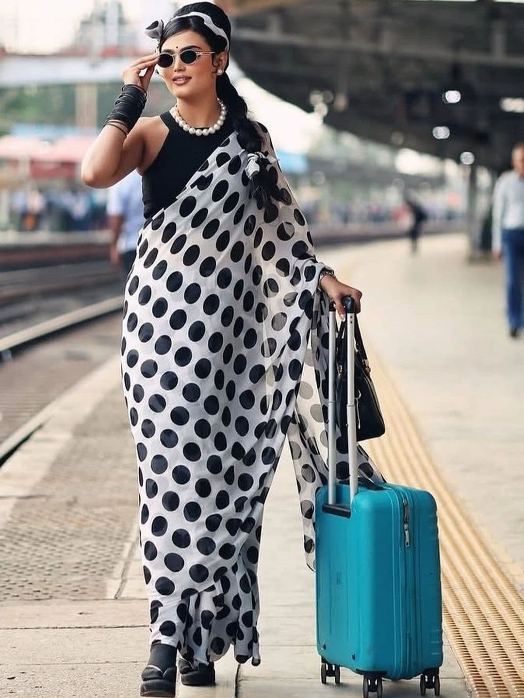STYLE MODA Polka Dot Poly Georgette Designer Saree - view 1