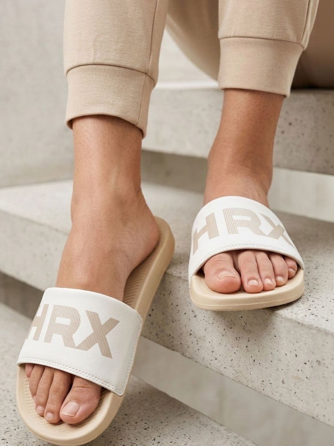 HRX by Hrithik Roshan Unisex Printed Sliders - view 1