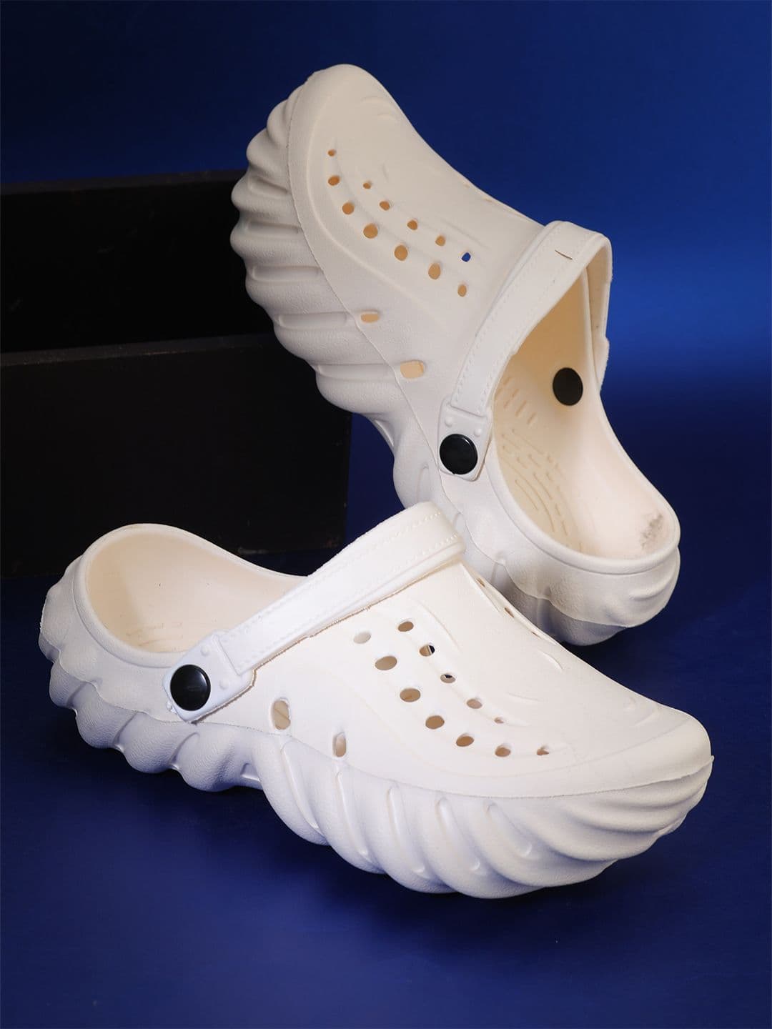 HRX by Hrithik Roshan Men Cream Coloured Self Design Clogs - view 1