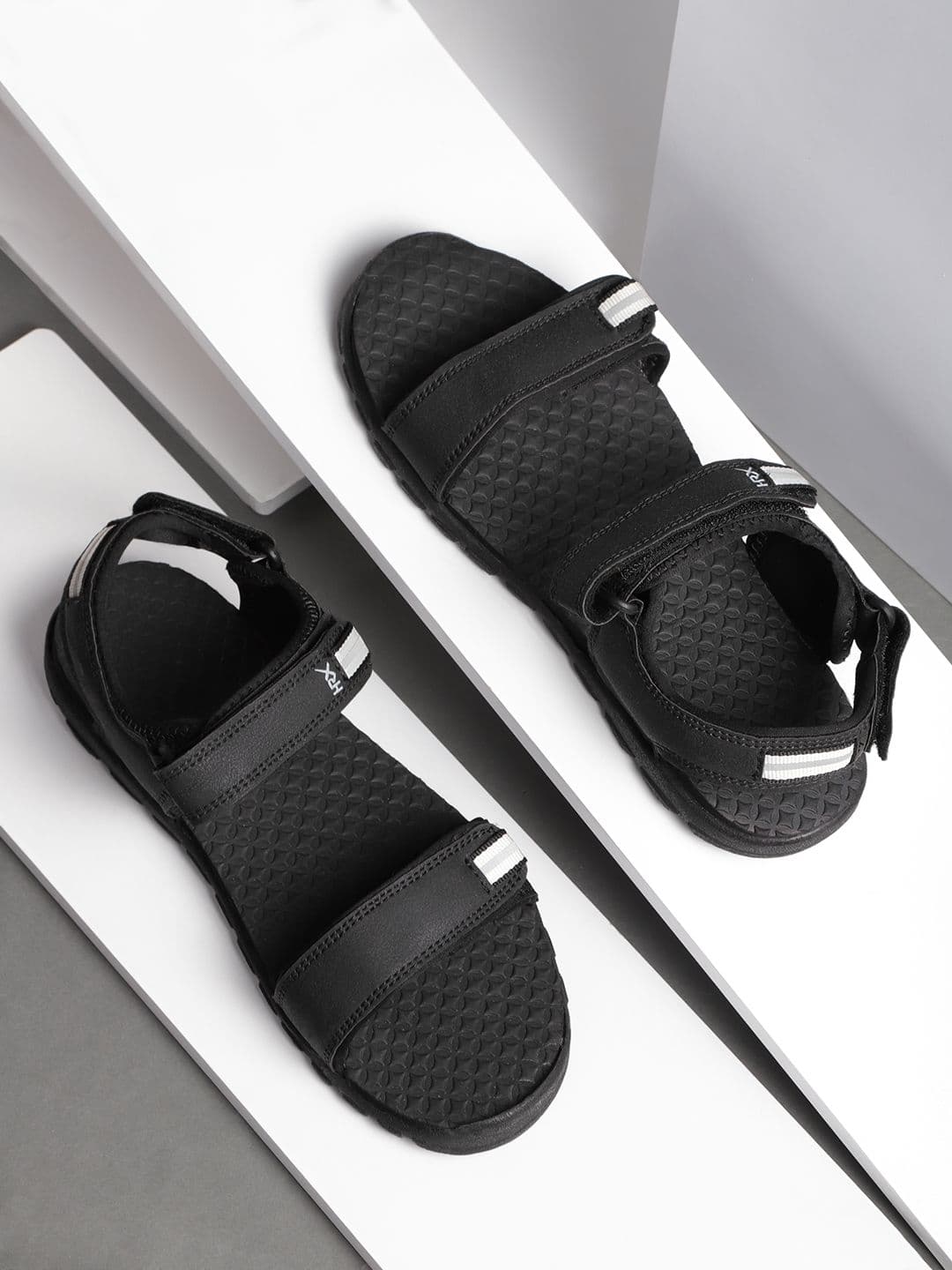 HRX by Hrithik Roshan Men Black Solid Sports Sandals - view 1