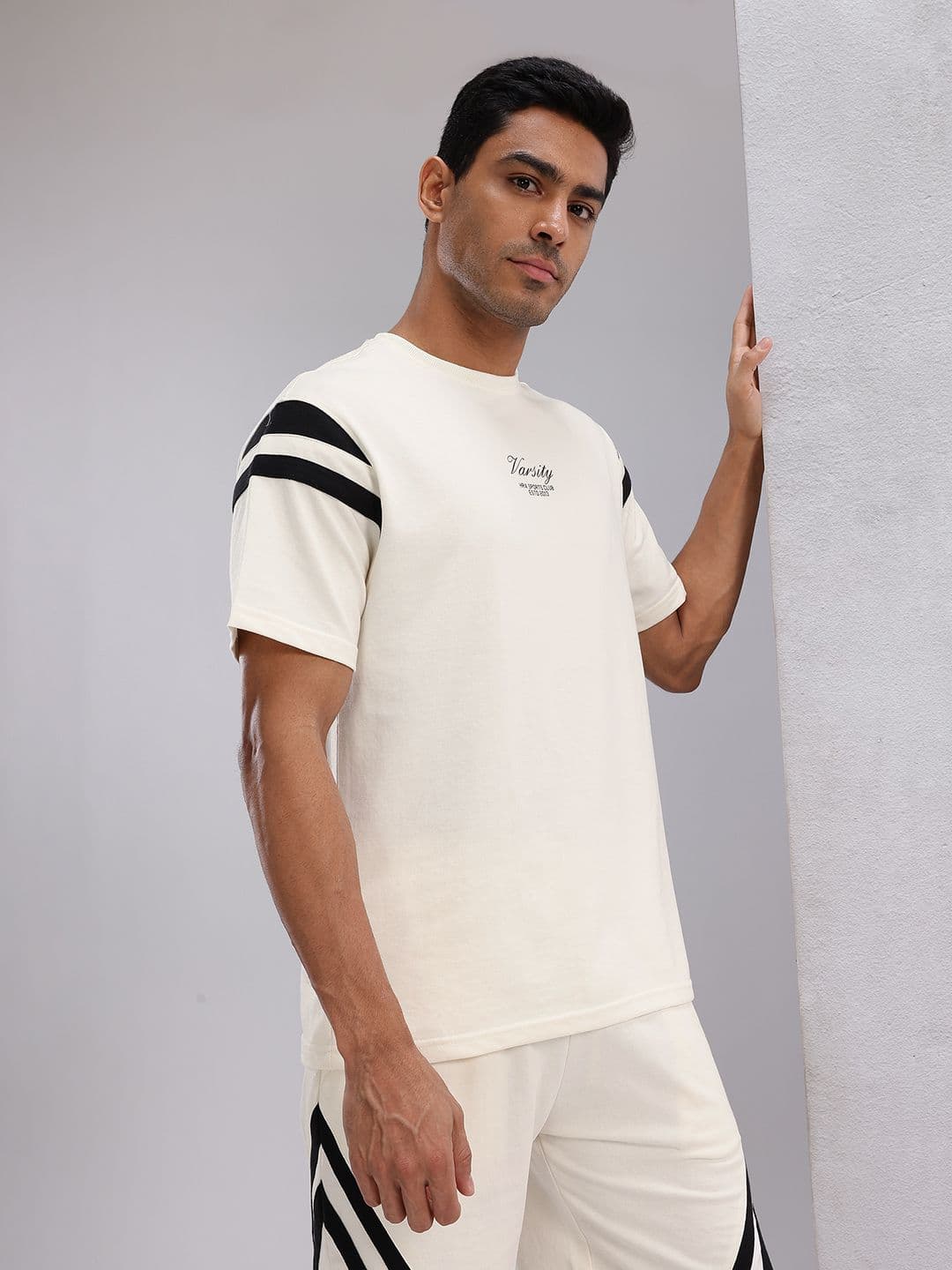 HRX by Hrithik Roshan Men Lifestyle Tracksuits - view 1