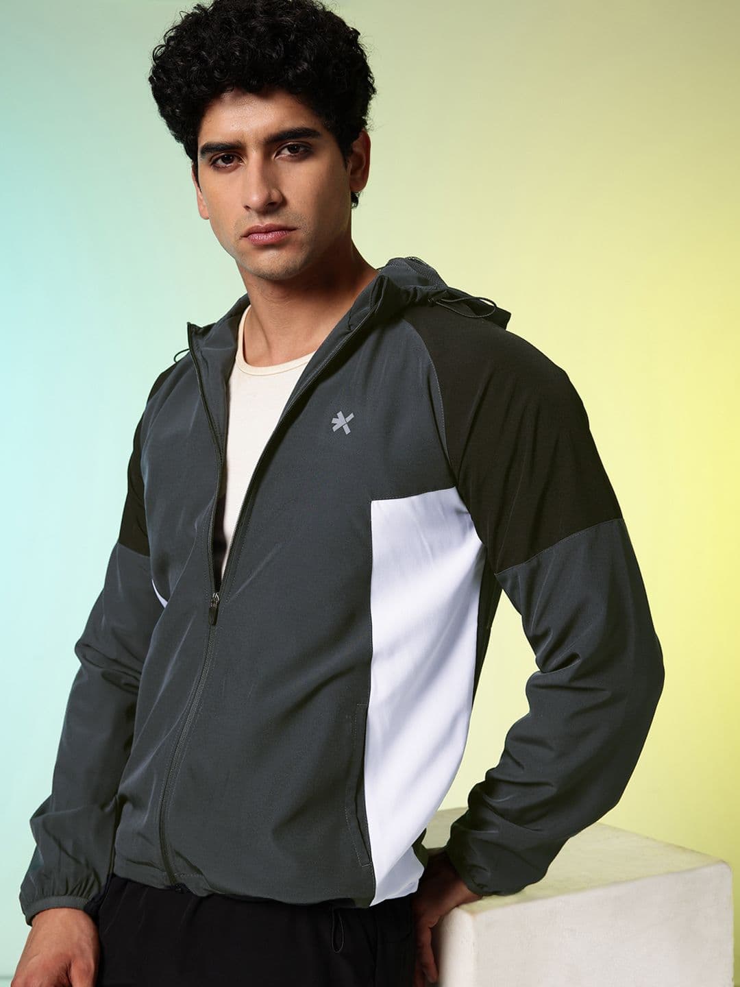 HRX by Hrithik Roshan Typography Colourblocked Running Jacket - view 1
