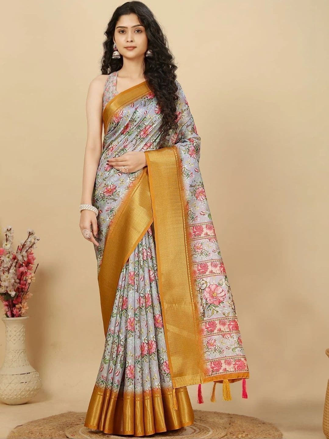 SSHAGUN LIFESTYLE Floral Saree - view 1