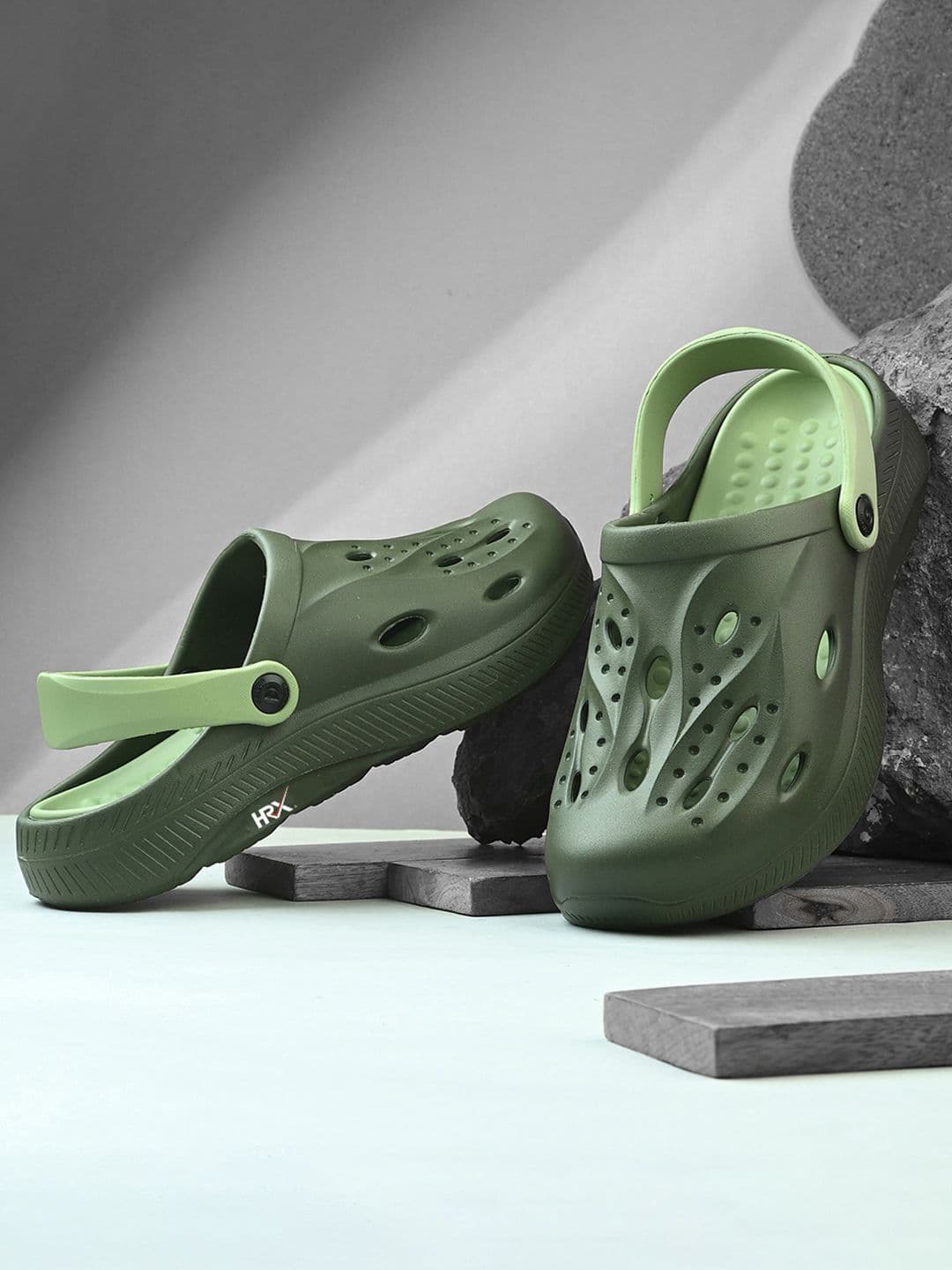 HRX by Hrithik Roshan Men Clogs Sandals - view 1