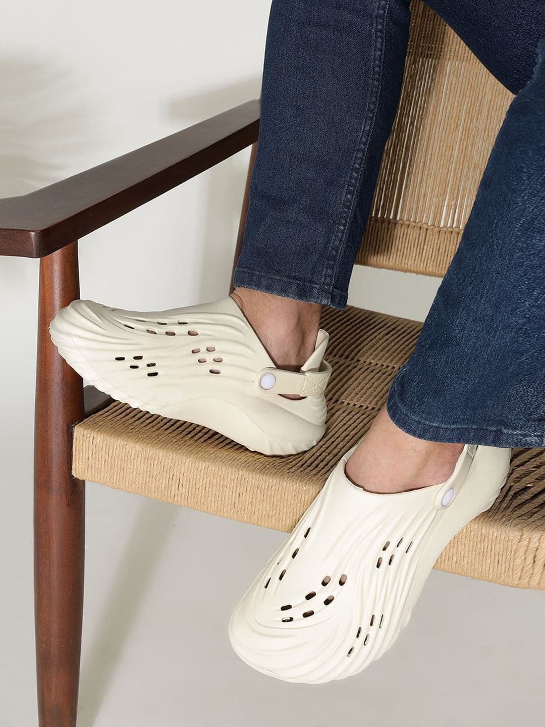 HRX by Hrithik Roshan Men Self Design EVA Clogs Flip Flops - view 1