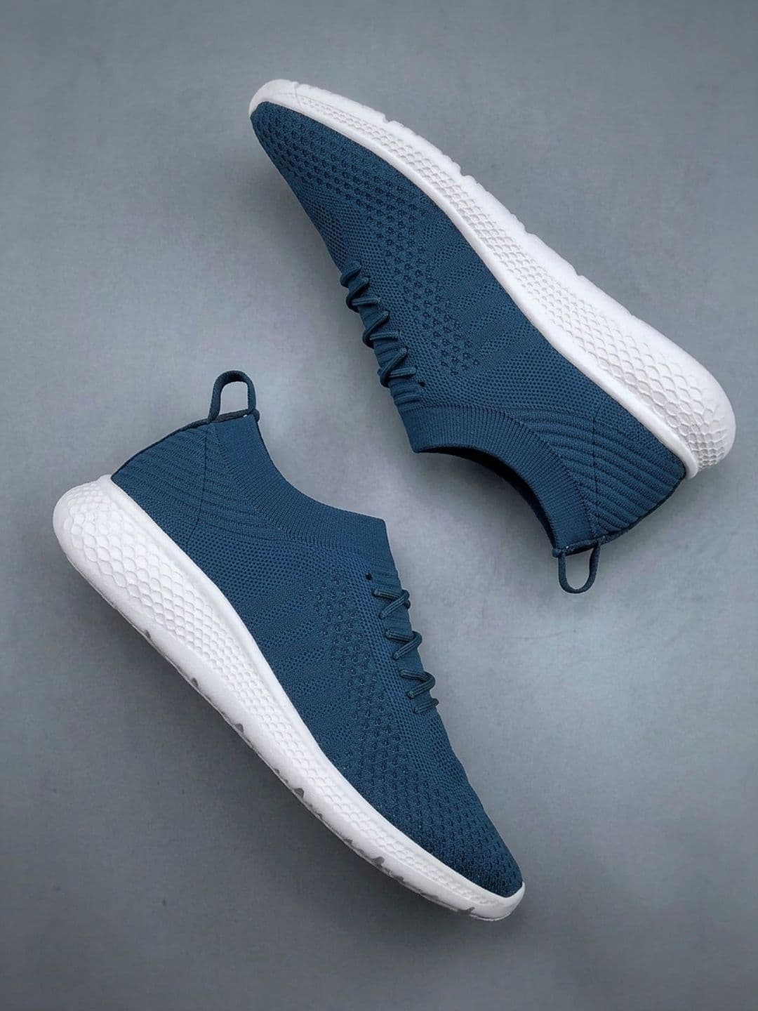 HRX by Hrithik Roshan Men Colourblocked Round Toe Slip-On Sneakers - view 1