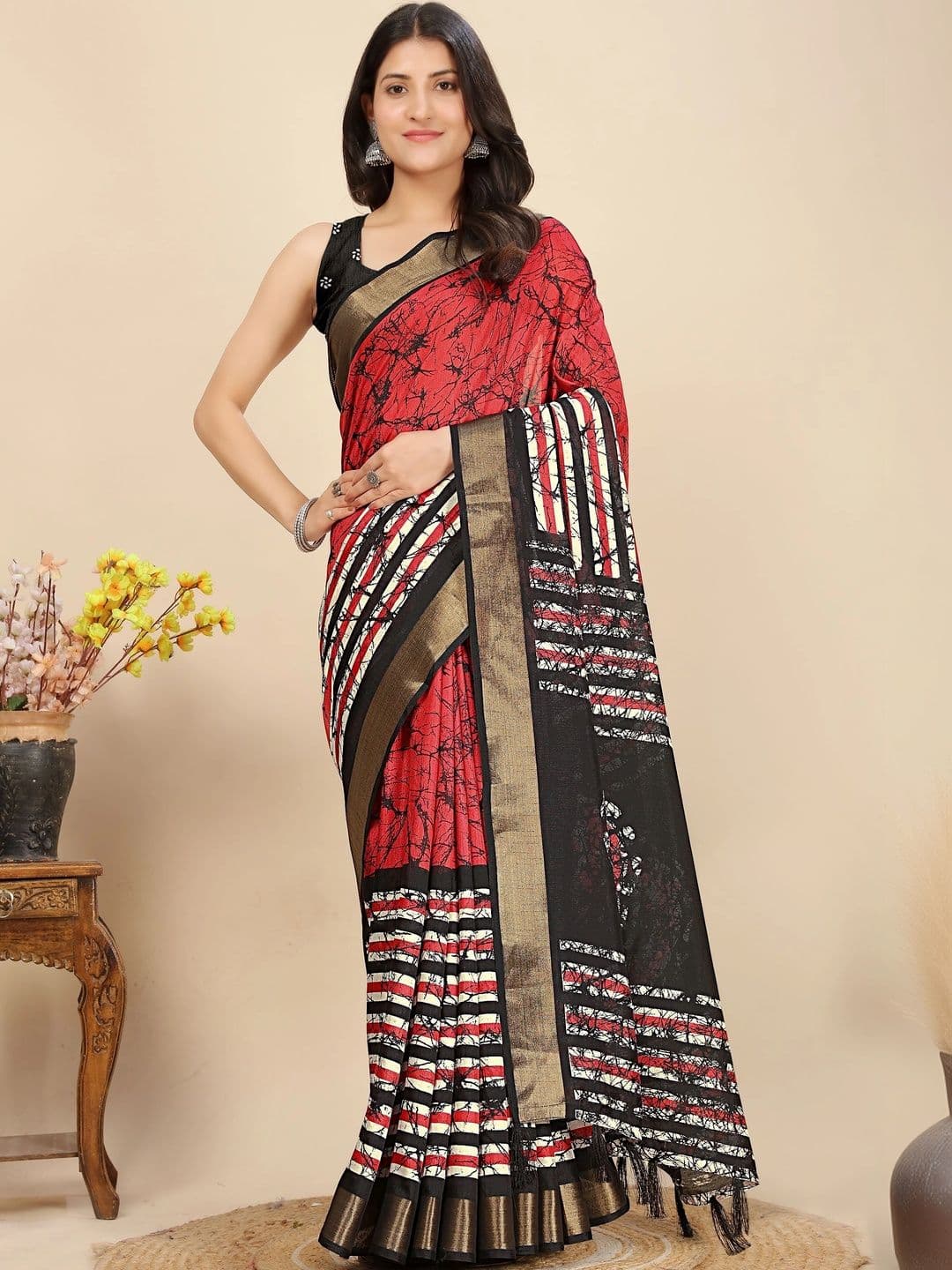 HOUSE OF VARNATANTU Batik Heavy Work Saree - view 1