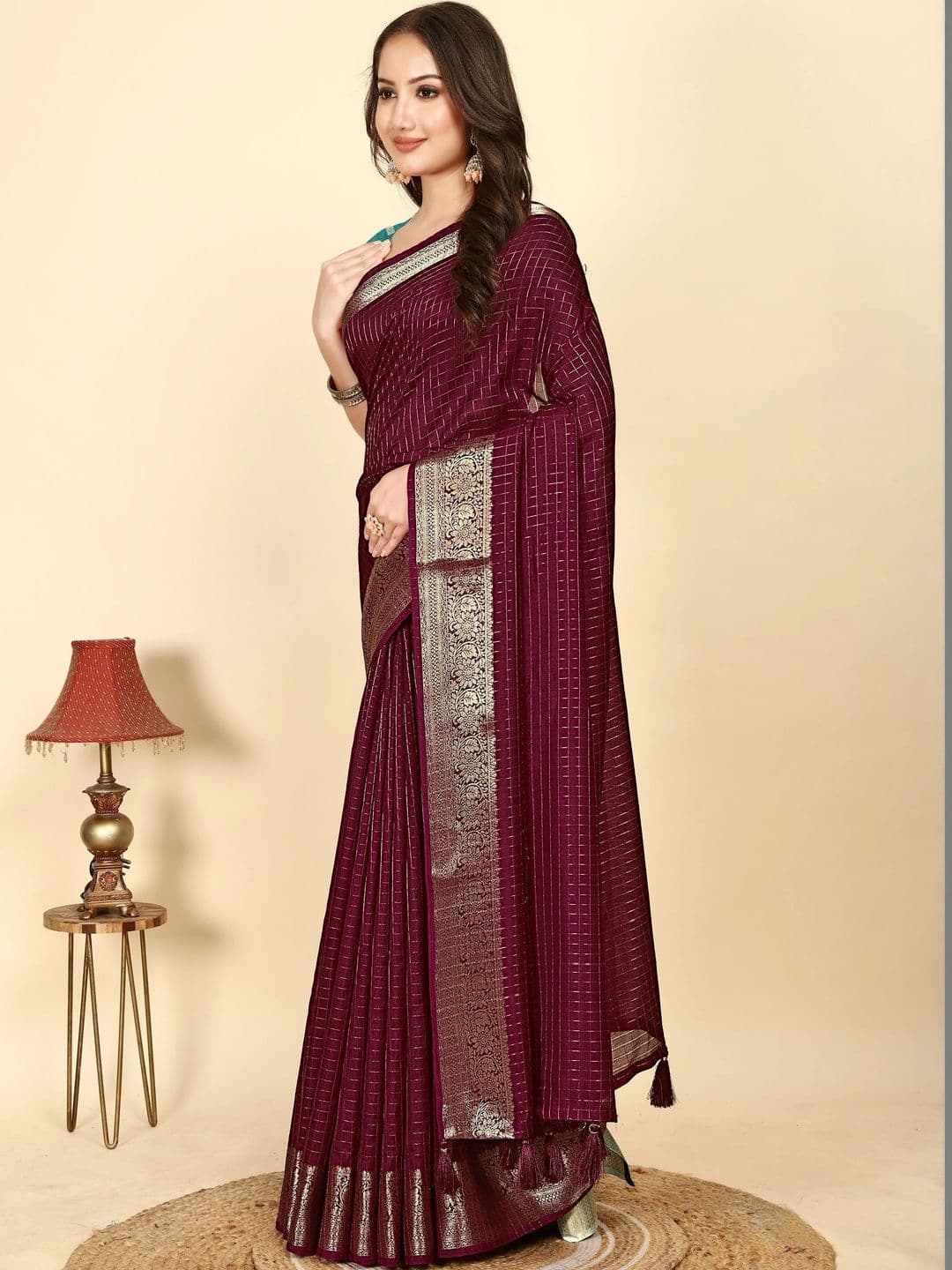 HOUSE OF VARNATANTU Checked Zari Silk Blend Saree - view 1