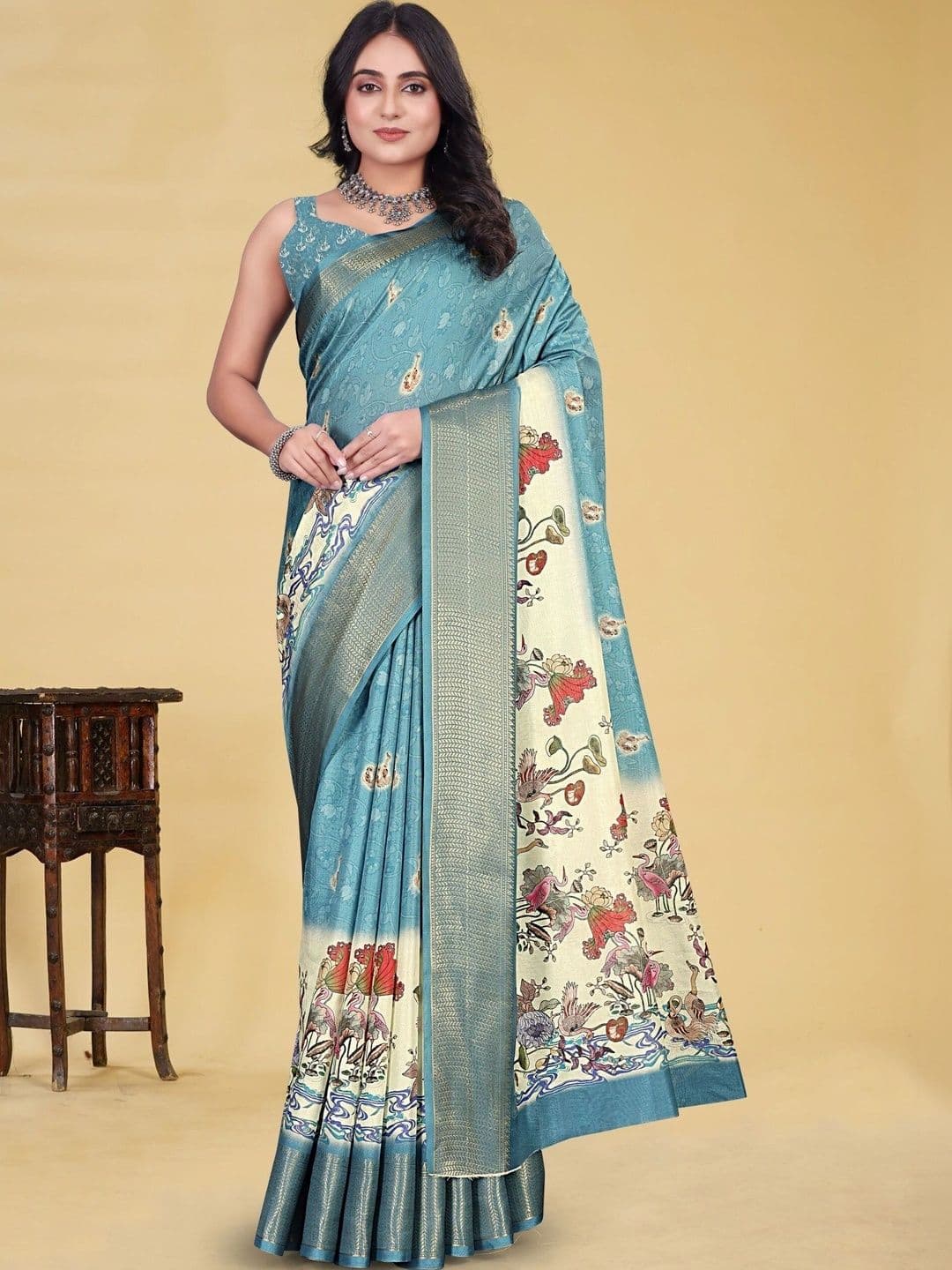 HOUSE OF VARNATANTU Floral Silk Blend Saree - view 1
