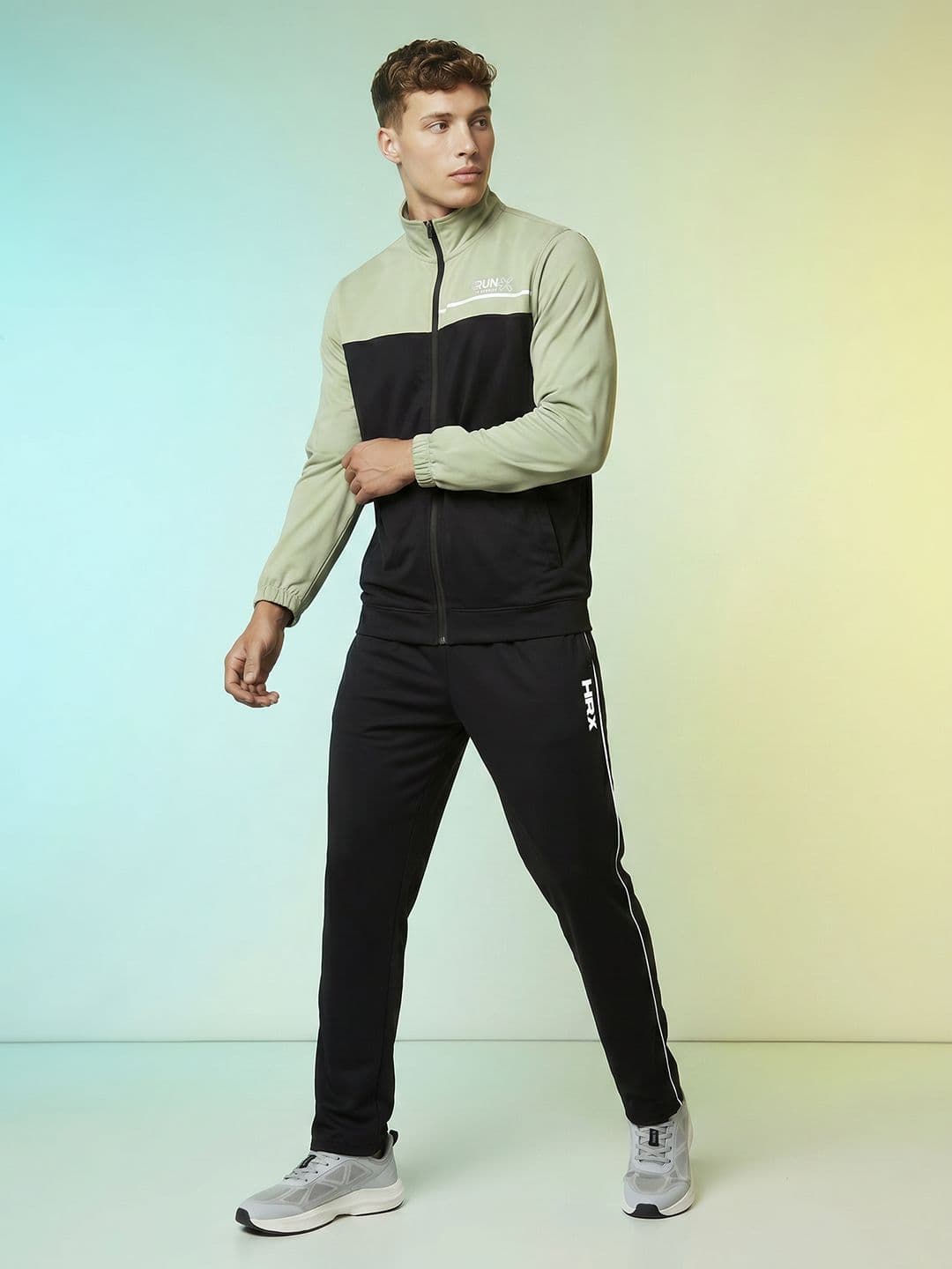 HRX by Hrithik Roshan Colourblocked Polyester Mock Collar - view 1