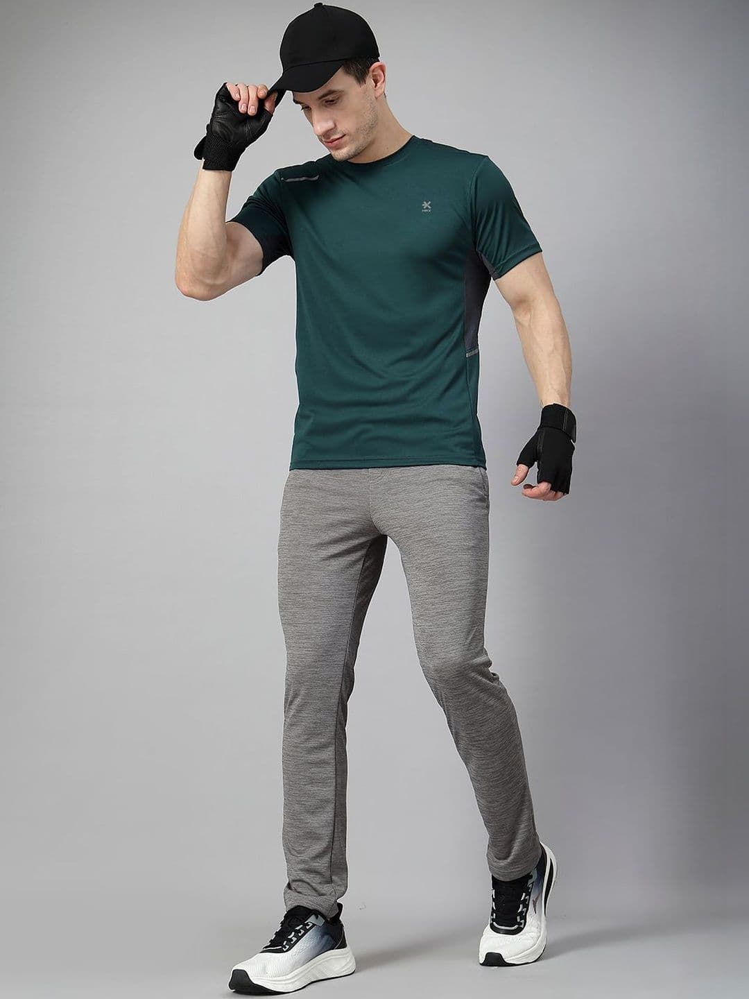 HRX by Hrithik Roshan Men Brand Logo Colourblocked T-shirt - view 1