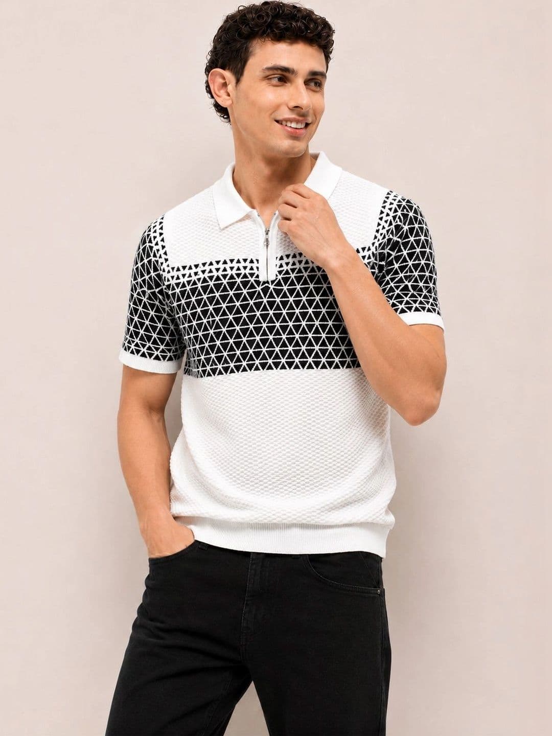 Araavi Men Printed Polo Collar T-shirt - view 1