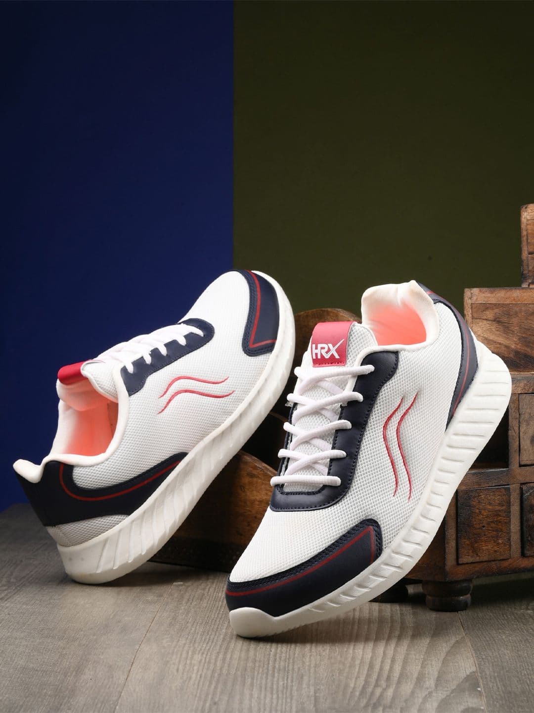 HRX by Hrithik Roshan Men White Textured Running Shoes - view 1