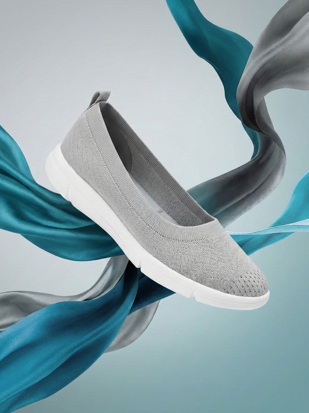 HRX by Hrithik Roshan Women Walking Shoes - view 1
