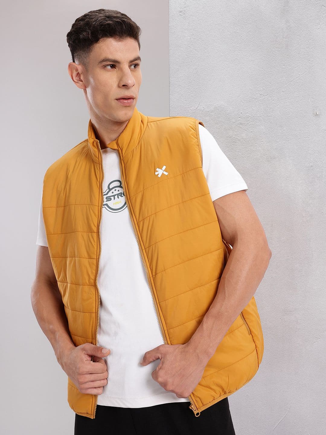 HRX by Hrithik Roshan Brand Logo Detail Gilet - view 1