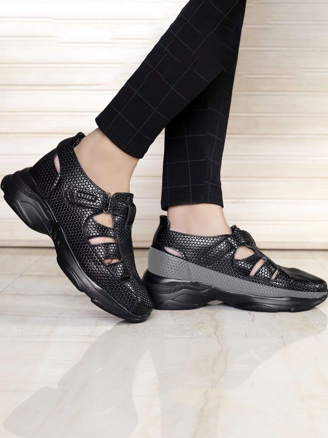 yuvrato baxi Men Shoe-Style Sandals - view 1