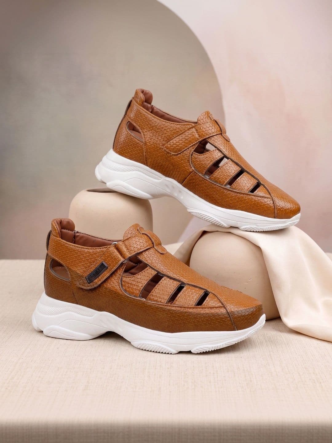 yuvrato baxi Men Fisherman Sandals - view 1