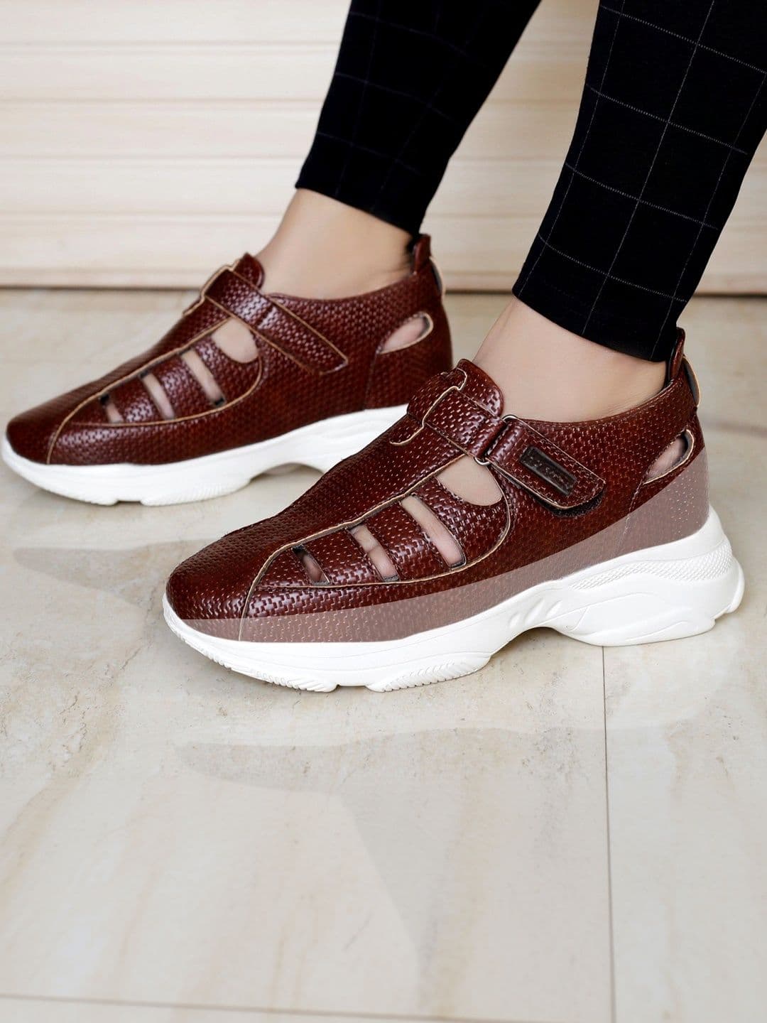 yuvrato baxi Men Fisherman Sandals - view 1