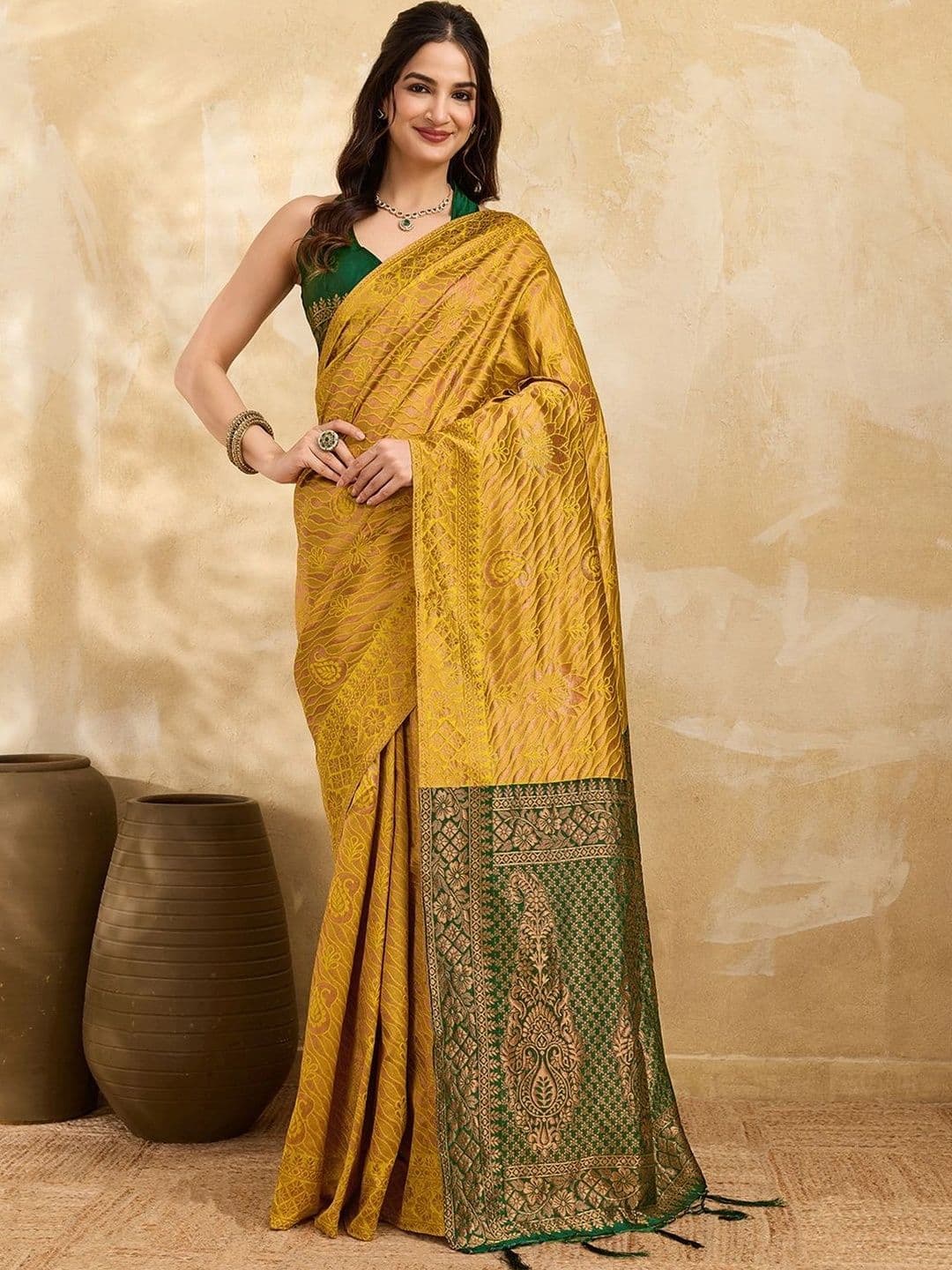 Trendmalls Ethnic Motifs Woven Design Art Silk Banarasi Saree With Blouse Piece - view 1