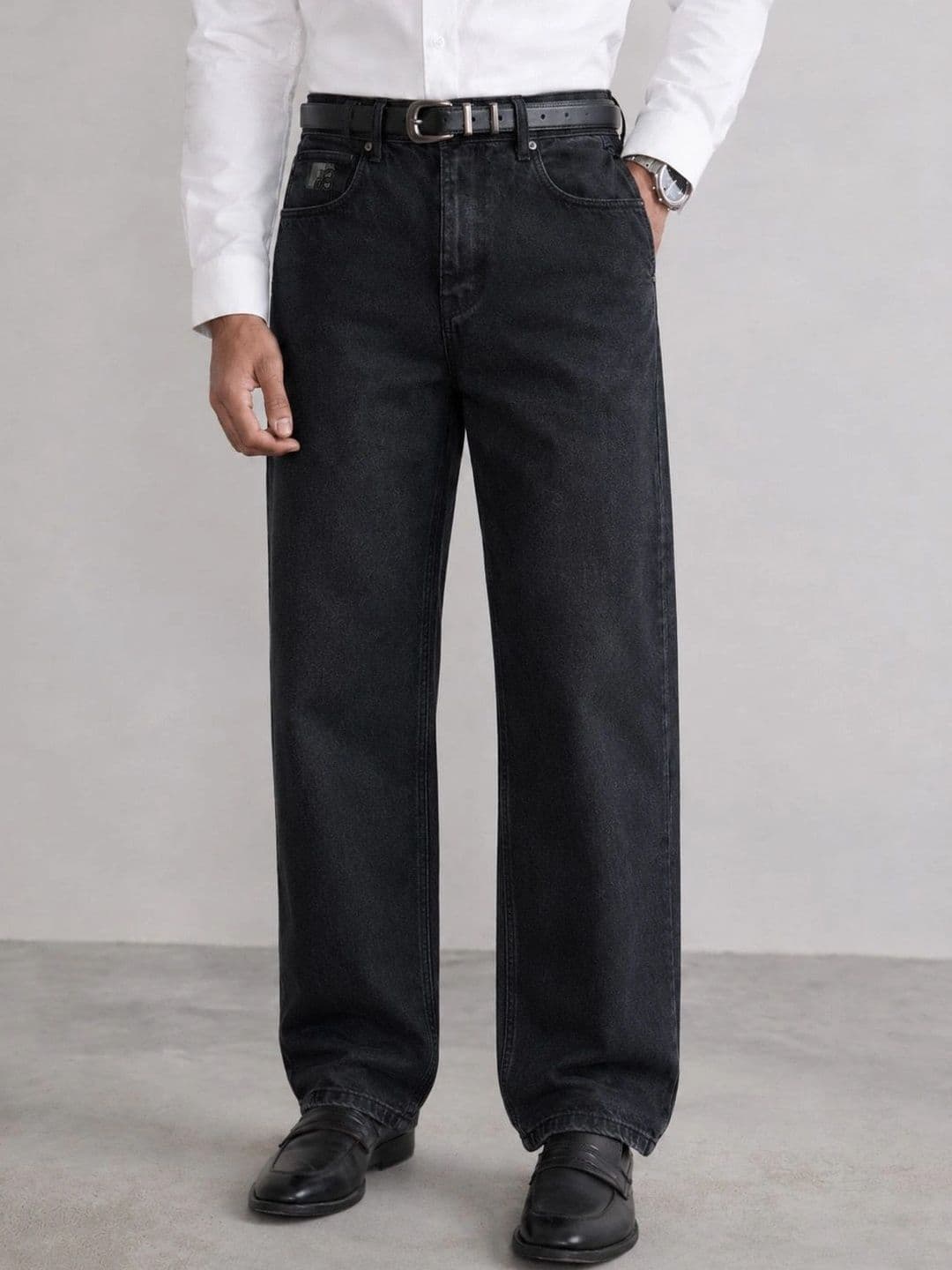Blue Buddha Men Relaxed Fit Mid-Rise Jeans - view 1